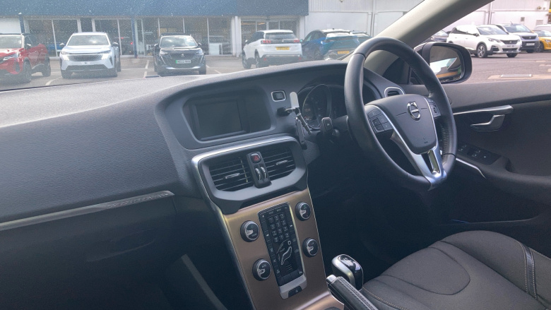 Volvo V40 T3 [152] Cross Country 5dr Petrol Hatchback